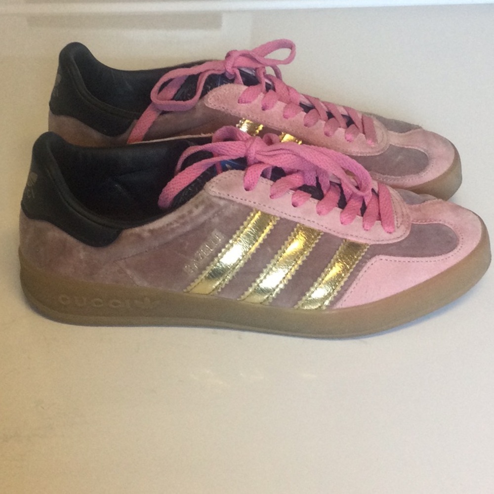 Adidas X Gucci Gazelle Sneaker in Pink Velvet